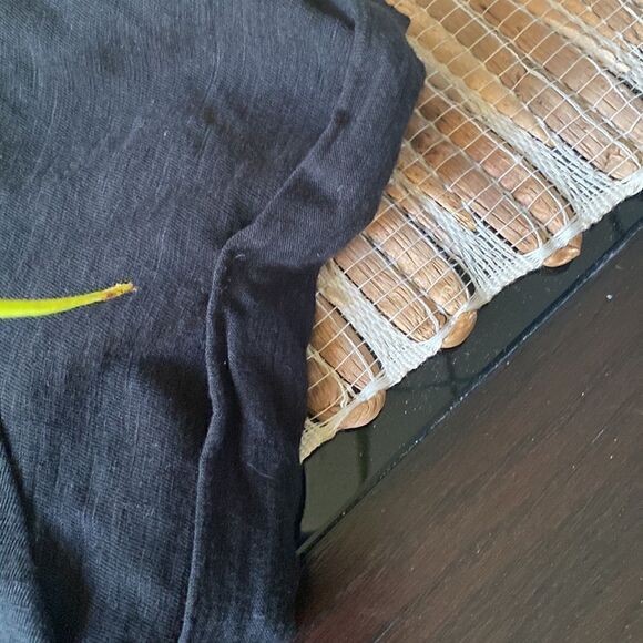 EUC Banana Republic SS cotton sweater tee with white piping on neck - Picture 3 of 4